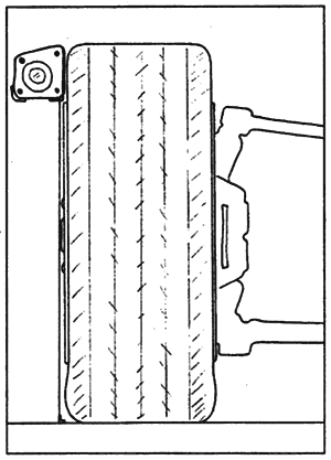Измерение высоты расположения верхней точки колесного диска над полом.